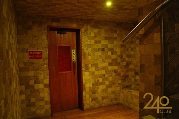 240 Club gay sauna